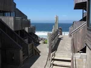 Monterey beach house 009
